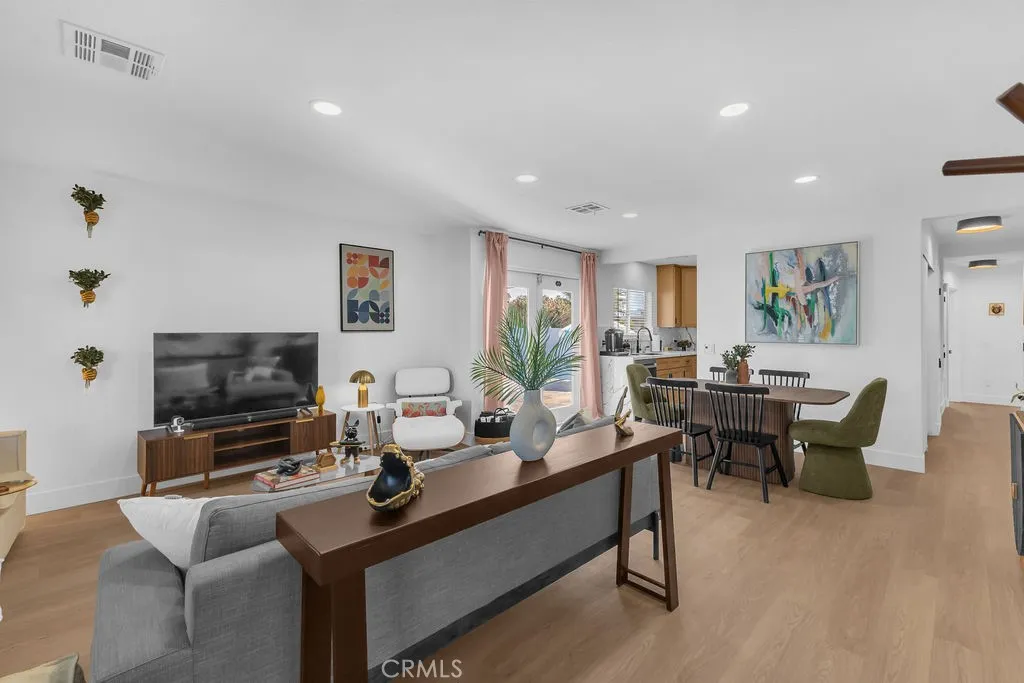 481 W Sunview, Palm Springs, California 92262 home-pic-17